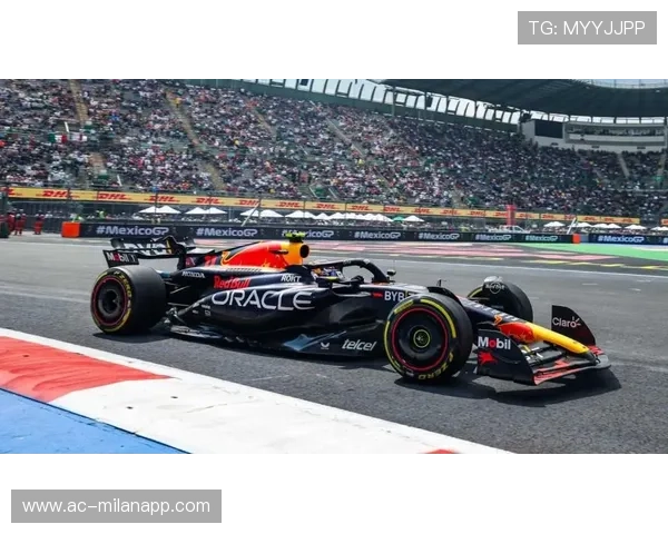 F1赛季再掀高潮，维斯塔潘与汉密尔顿的世纪对决